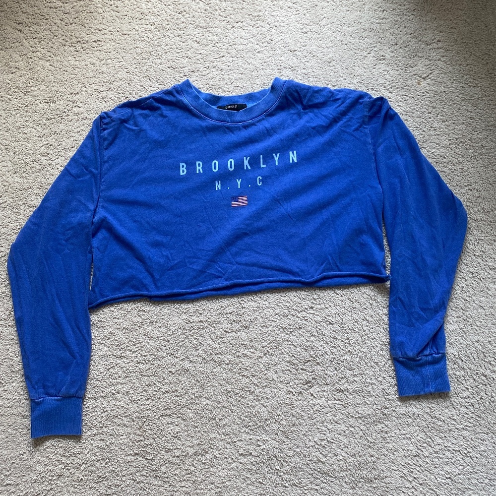 Cropped long sleeve shirt